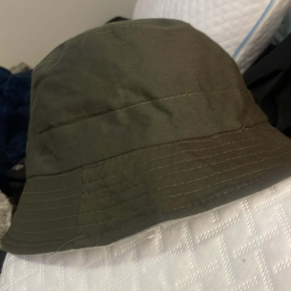 Men’s Hat by Smith Worldwide Beverly Hills